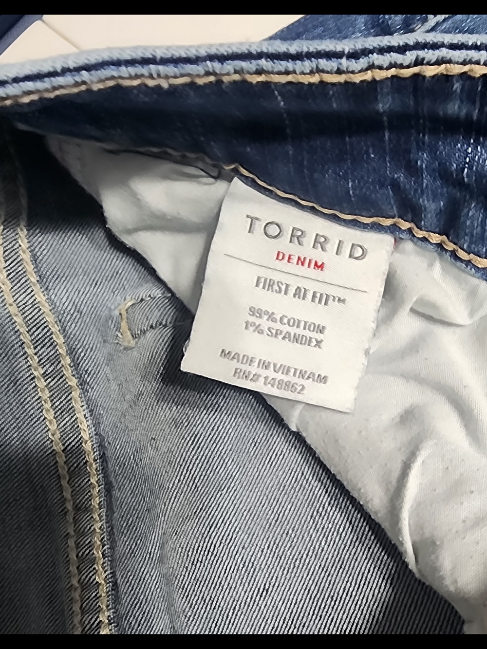 torrid Medium Denim Jeans - Picture 5 of 10